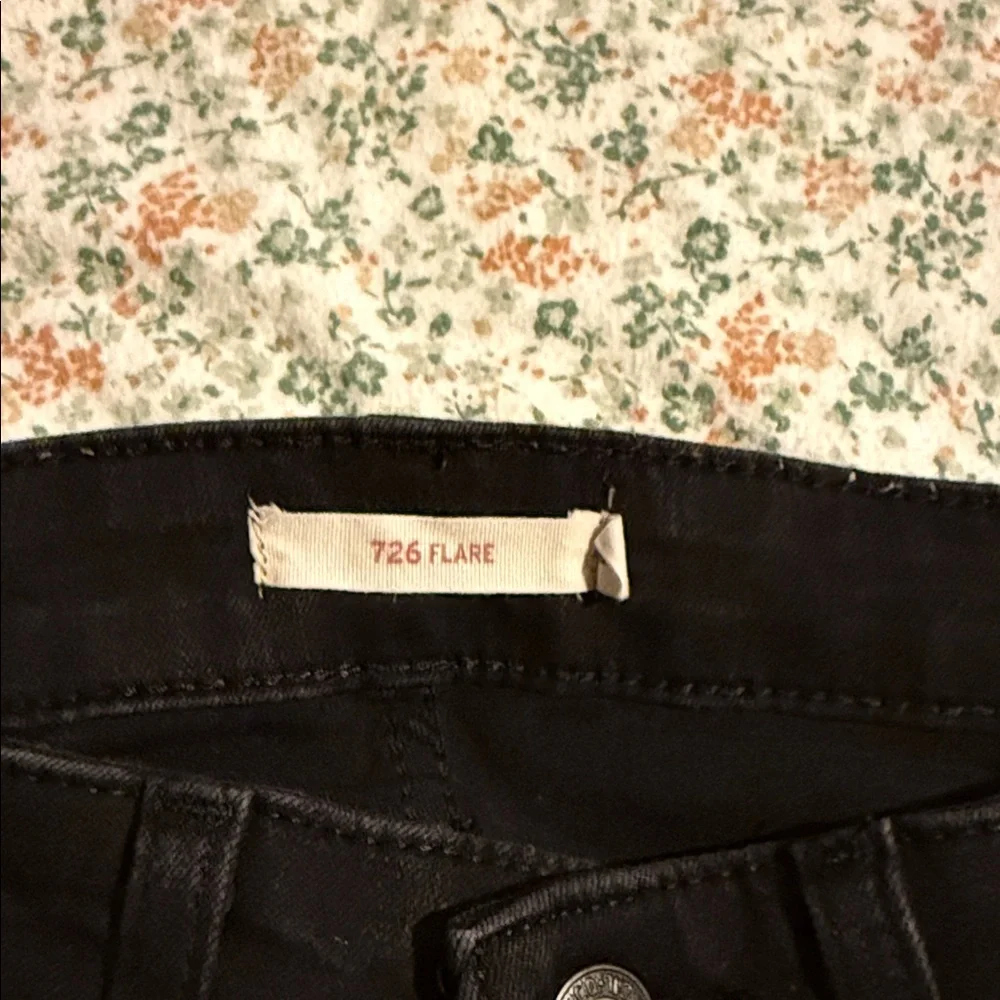 Levi’s 726 flare - Picture 2 of 3